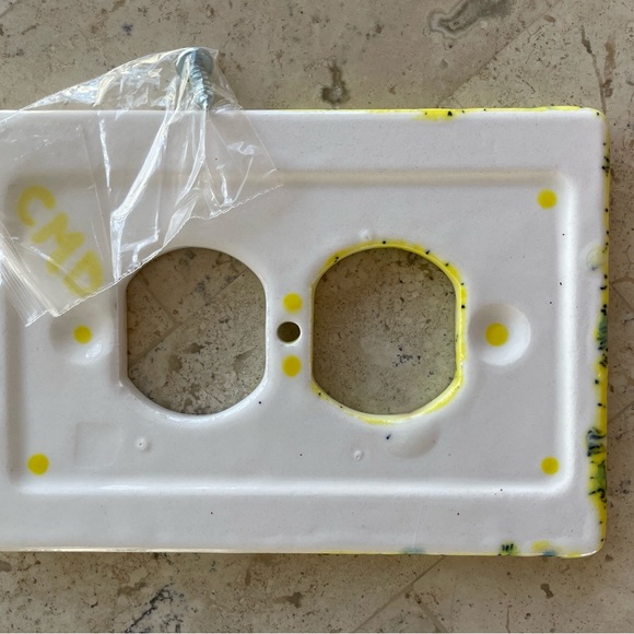 Ceramic Outlet Cover - Picture 3 of 5